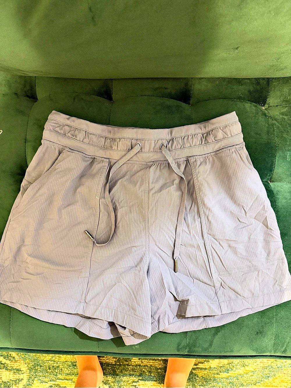 Dance Studio High-Rise Short 3.5" Striped Shorts in Blue Size 8